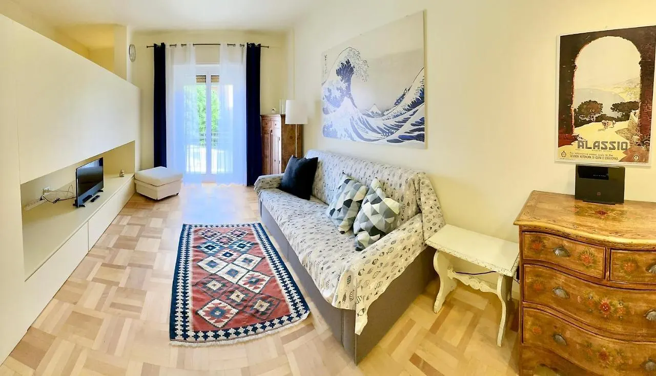 Hostdomus - Casa Corallo Alassio 0*,