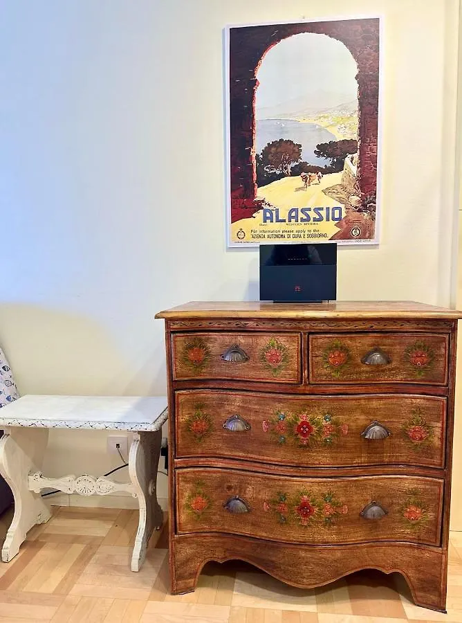 Hostdomus - Casa Corallo Alassio 0*,